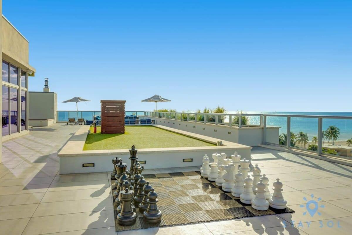 5 Beach Resort APT w FRONT BAY VIEW TERRACE UP TO 6 POOL Hollywood Exterior foto