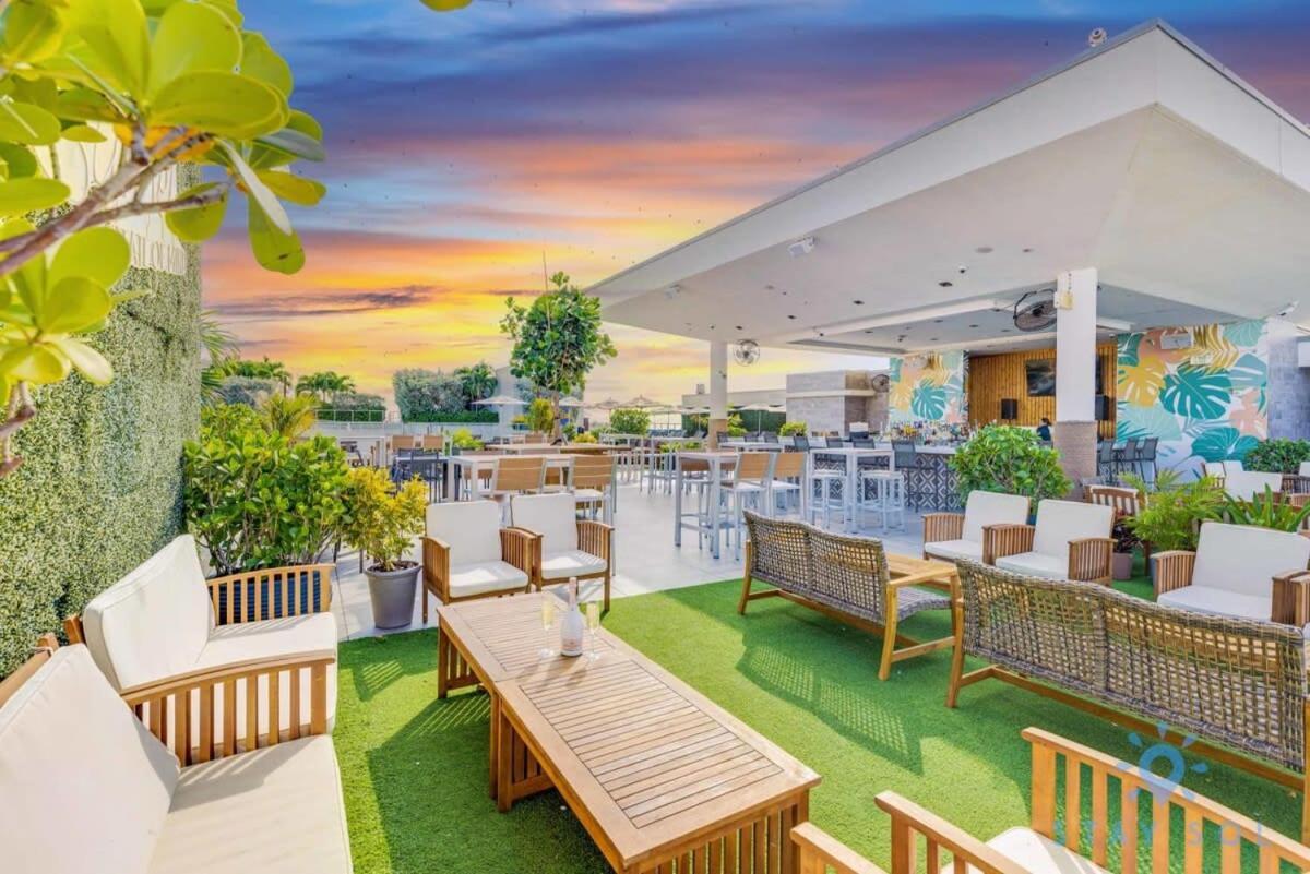 5 Beach Resort APT w FRONT BAY VIEW TERRACE UP TO 6 POOL Hollywood Exterior foto